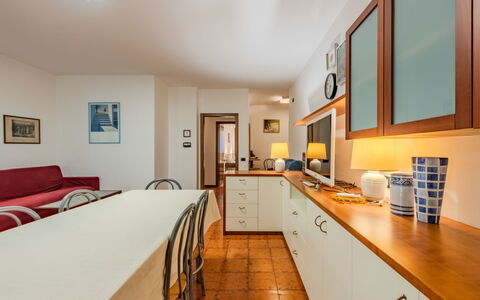 Locanda dei Nonni: Flooring, Interieur Ontwerp, Meubilair, Keuken, Hout, Verdieping, Plafond, Countertop, Keuken En Eettafel, Kamer