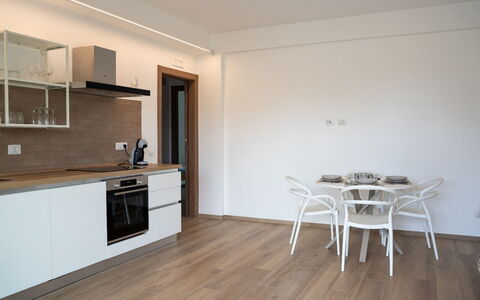 Villa Blue: Meubilair, Interieur Ontwerp, Flooring, Verdieping, Muur, Hout, Plafond, Houten Vloer, Kamer, Verlichting