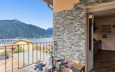 Casa Matilde: Stoel, Bergketen, Keuken En Eettafel, Kust, Balkon, Beits, Kamerplant, Buitenmeubels, Koffietafel, Home Deur