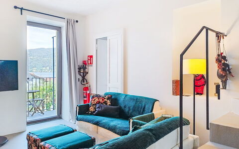 Emma: Meubilair, Interieur Ontwerp, Muur, Flooring, Bankstel, Kamer, Verdieping, Huis, Appartement, Woonkamer