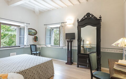 Antica Villa Merelli 12: Meubilair, Interieur Ontwerp, Muur, Plafond, Slaapkamer, Flooring, Verlichting, Huis, Bed, Verdieping