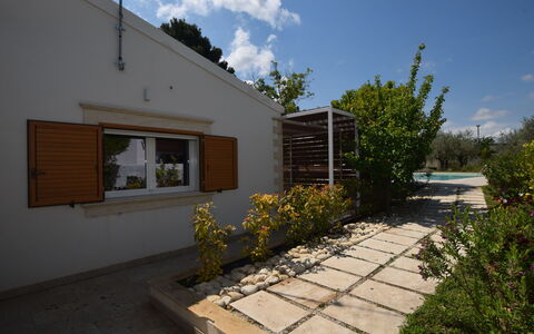 La Dimora di Diana: Schaduw, Tuin, Beton, Landscaping, Backyard, Werf, Gang, Oprit, Binnenplaats