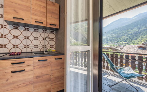 Ilda: Interieur Ontwerp, Meubilair, Kamer, Appartement, Beits, Cabinetry, Plafond, Hardwood, Stoel, Lade