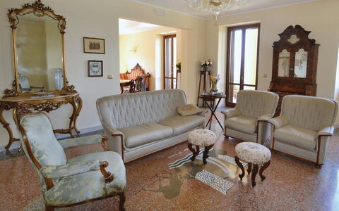 Villa Santa Chiara: Meubilair, Interieur Ontwerp, Flooring, Hout, Verdieping, Kamer, Woonkamer, Fotolijst, Bankstel, Verlichting