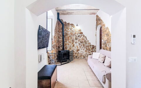 La Terrazza di Caramanico: Muur, Flooring, Interieur Ontwerp, Verdieping, Plafond, Kamer, Stenen Muur, Woonkamer, Bankstel