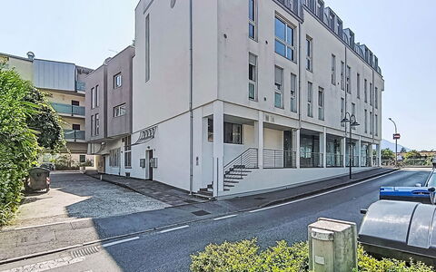 Gigi: Appartement, Stedelijk Ontwerp, Condominium, Gemengd Gebruik, Balkon