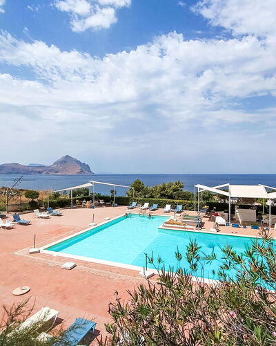Cala Isulidda: Zwembad, Toevlucht, Eco Hotel, Badplaats, Badplaats, Hotel, Landgoed, Thermae, Villa, Tropen