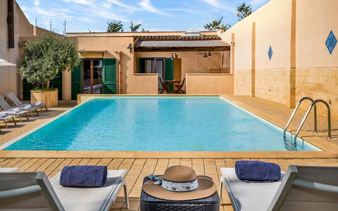 Casale Domè 14+2: Zwembad, Toevlucht, Samengesteld Materiaal, Eco Hotel, Schaduw, Buitenmeubels, Hotel, Paraplu, Stoel, Villa