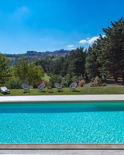 Borgo Colle Ridente 13: Zwembad, Blauw, Water, Toevlucht, Thermae, Buitenmeubels, Eco Hotel, Schaduw, Waterpartij, Landscaping