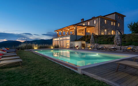 Il Poggiarellone 14: Zwembad, Landgoed, Eco Hotel, Toevlucht, Villa, Boerderij, Bergketen, Vallei, Herenhuis, Hotel