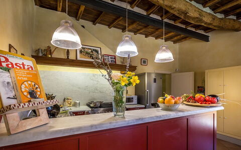 Le Querce dei Medici 12+2: Interieur Ontwerp, Keuken, Meubilair, Muur, Countertop, Toestel Van De Keuken, Flooring, Plafond, Hout, Major Appliance