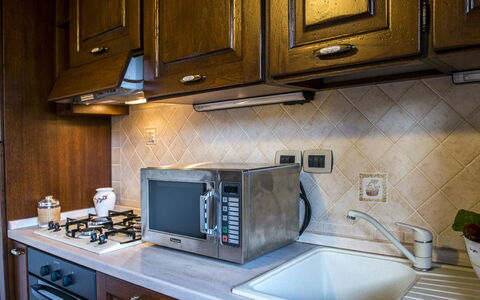 Vinciluna 4: Toestel Van De Keuken, Keuken, Major Appliance, Countertop, Huishoudapparatuur, Fornuis, Small Appliance, Fornuis, Interieur Ontwerp, Gasfornuis