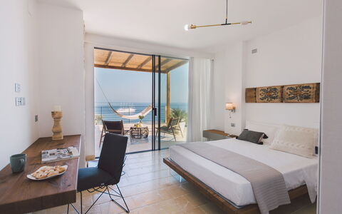 Villa Triscele 10: Meubilair, Slaapkamer, Appartement, Verdieping, Toevlucht, Zee, Bed, Stoel, Huis, Bed Frame