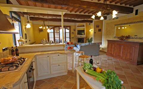 Le Terre di Nunzio 12: Meubilair, Interieur Ontwerp, Flooring, Hout, Verdieping, Keuken, Stoel, Countertop, Tafel, Plafond