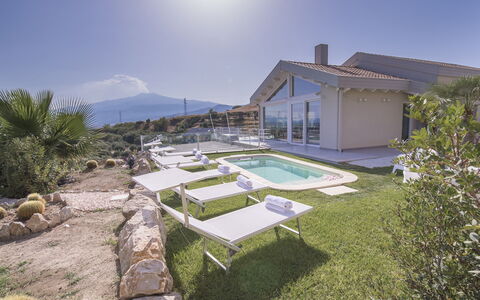 Villa Aura 6: Zwembad, Huis, Landgoed, Toevlucht, Villa, Vrije Tijd, Eco Hotel, Landscaping, Schaduw, Hacienda