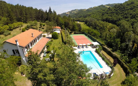 La Villa Dina 10: Zwembad, Toevlucht, Eco Hotel, Landgoed, Hacienda, Thermae, Villa, Buitenmeubels, Landscaping, Hotel