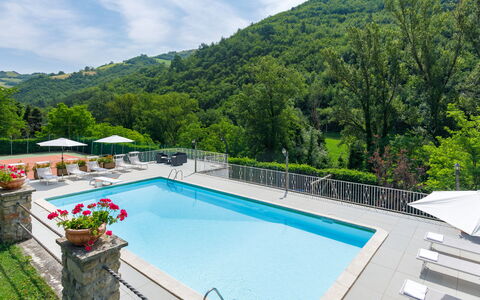La Villa Dina 10: Zwembad, Toevlucht, Eco Hotel, Thermae, Buitenmeubels, Hotel, Vrije Tijd, Villa, Badplaats, Landscaping