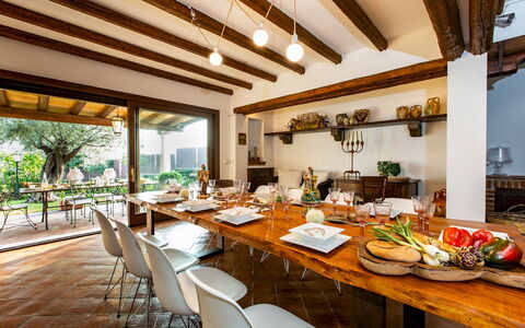 Villa Alba 12: Meubilair, Interieur Ontwerp, Tafel, Plafond, Keuken En Eettafel, Stoel, Huis, Kamer, Eetkamer, Restaurant