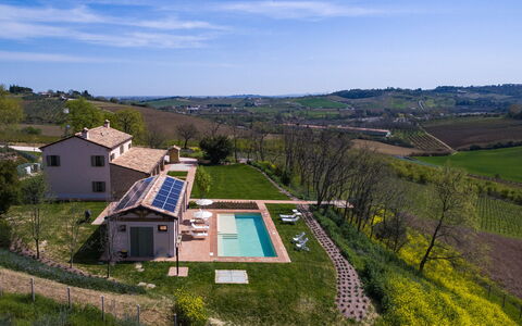 Ca' Pellicciano 8: Zwembad, Huis, Huis, Landgoed, Verblijf, Toevlucht, Boerderij, Villa, Backyard, Eco Hotel