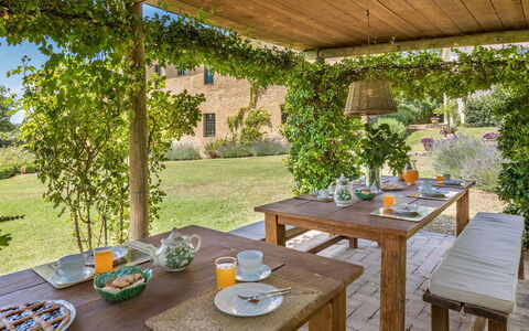 Casale Piattini 10: Meubilair, Buitenmeubels, Tafel, Buitentafel, Keuken En Eettafel, Stoel, Tuin, Schaduw, Backyard, Patio