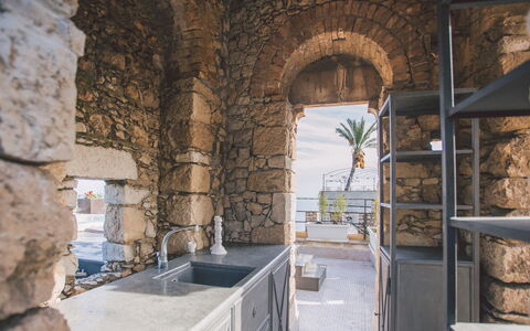 Torre Pirandello 6: Zee, Kust, Oceaan, Stenen Muur