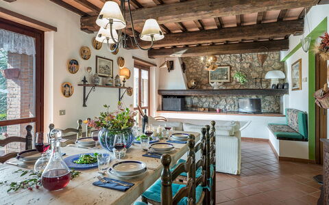 Villa Paola 6: Meubilair, Interieur Ontwerp, Huis, Tafel, Huis, Eetkamer, Keuken En Eettafel, Stoel, Kamer, Boerderij