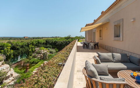 Villa Passo degli Aironi 12: Landgoed, Landscaping, Villa, Balkon, Hacienda, Buitenmeubels, Binnenplaats, Eco Hotel