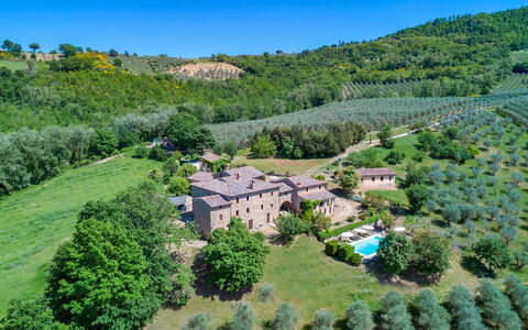 Podere le Corone 14: Landgoed, Villa, Voedsel, Hacienda