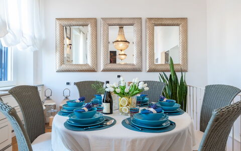 Villa Callari 6+2: Meubilair, Interieur Ontwerp, Tafel, Tableware, Stoel, Eetkamer, Kamer, Textiel, Verlichting, Keuken En Eettafel