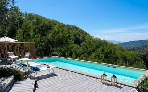 Villa Cristina 3: Zwembad, Buitenmeubels, Toevlucht, Eco Hotel, Vrije Tijd, Bergketen, Ligstoel, Schaduw, Dek, Stoel