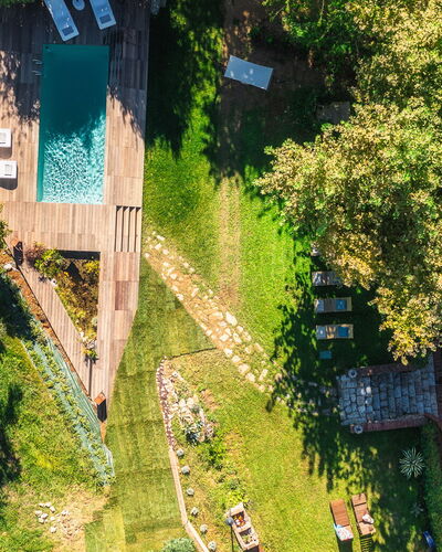 La Dama del Bosco 8+3: Tuin, Eco Hotel, Backyard, Verblijf, Landgoed, Landscaping, Zwembad, Hardwood, Werf, Beits