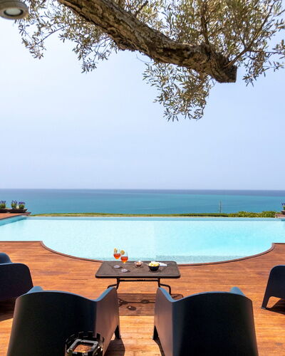 Villa Terra del Sole 8: Water, Zwembad, Toevlucht, Meubilair, Zee, Buitenmeubels, Eco Hotel, Oceaan, Schemer, Zonsondergang