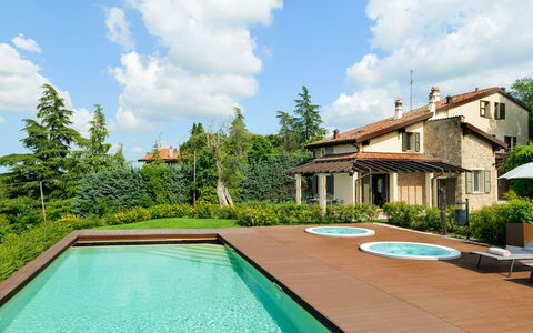 Villa Pergola 8: Zwembad, Toevlucht, Huis, Eco Hotel, Tuin, Boerderij, Backyard, Landgoed, Villa, Landscaping