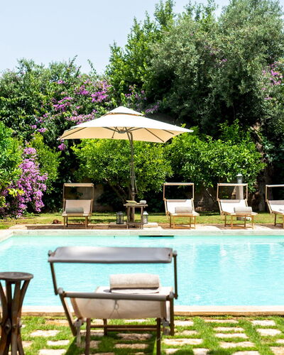 Masseria Tarsia Incuria 8+4: Zwembad, Buitenmeubels, Toevlucht, Meubilair, Bloempot, Eco Hotel, Tuin, Stoel, Samengesteld Materiaal, Backyard