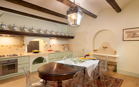 Tenuta Bagni De'Consoli 24: Meubilair, Interieur Ontwerp, Flooring, Muur, Hout, Plafond, Verdieping, Keuken, Kamer, Verlichting