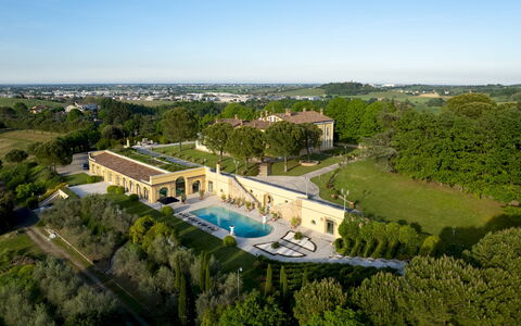 Tenuta Bagni De'Consoli 24: Landgoed, Herenhuis, Zwembad, Hacienda, Tuin, Villa, Landscaping, Waardig Huis, Park, Binnenplaats