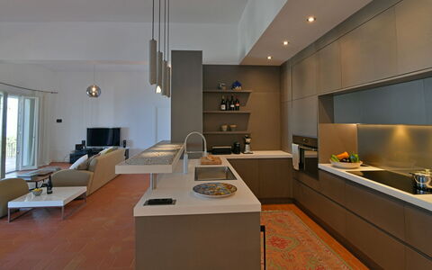 Villa Armonia 8: Interieur Ontwerp, Keuken, Flooring, Countertop, Meubilair, Plafond, Verdieping, Toestel Van De Keuken, Kamer, Lichte Inrichting