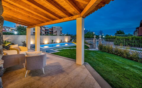 Villa Gallus 6: Architectuur, Huis, Tuin, Toevlucht, Landgoed, Landschap Verlichting, Landscaping, Eco Hotel, Binnenplaats, Zwembad