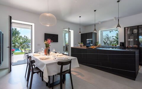 Villa Petrillo 6: Meubilair, Interieur Ontwerp, Plafond, Huis, Keuken, Countertop, Flooring, Lichte Inrichting, Stoel, Verlichting
