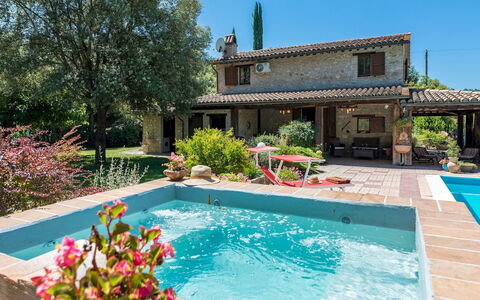 Dimora Alessandra 4: Zwembad, Toevlucht, Hacienda, Landgoed, Vrije Tijd, Boerderij, Villa, Bloempot, Eco Hotel, Stoel