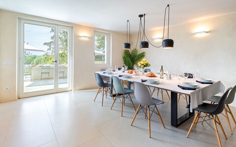 Villa Boemia 10: Meubilair, Interieur Ontwerp, Flooring, Hout, Stoel, Keuken En Eettafel, Eetkamer, Verdieping, Tafel, Verlichting