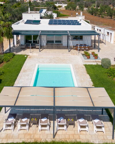 Villa i Chiani 8: Zwembad, Toevlucht, Woongebied, Landgoed, Eco Hotel, Landscaping, Villa, Schaduw, Hacienda, Ontwerp