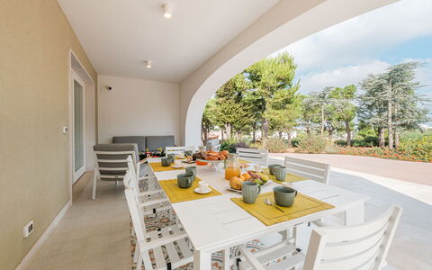Villa Bellina 6: Buitenmeubels, Stoel, Schaduw, Landscaping, Keuken En Eettafel, Villa, Hacienda, Balkon, Eco Hotel, Kamerplant