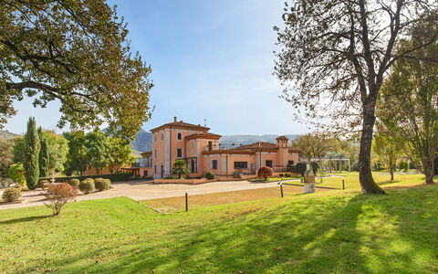 Tenuta Esdra 20: Struik, Landgoed, Tuin, Hacienda, Landscaping, Gazon, Werf, Villa, Herenhuis