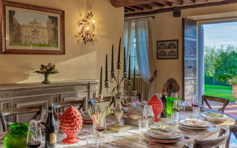 La Mandolata 12: Meubilair, Interieur Ontwerp, Tafel, Tableware, Stoel, Eetkamer, Keuken En Eettafel, Huis, Verlichting, Kamer