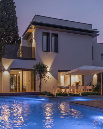 Marea 8: Zwembad, Woongebied, Huis, Huis, Landgoed, Toevlucht, Villa, Herenhuis, Landscaping, Eco Hotel