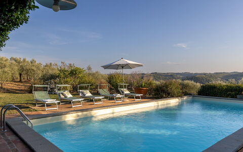 Villa Treggiaia 12+2: Zwembad, Toevlucht, Eco Hotel, Landgoed, Villa, Buitenmeubels, Hacienda, Ligstoel, Hotel, Landscaping