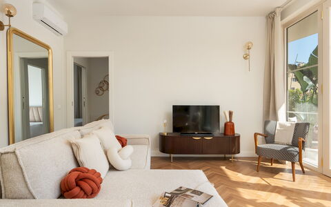 Casa Amare 4+2: Meubilair, Interieur Ontwerp, Flooring, Muur, Hout, Verdieping, Kamer, Bankstel, Woonkamer, Huis
