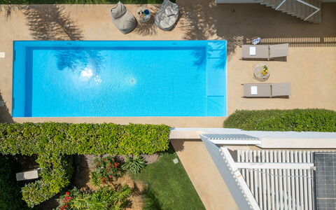 Villa Carrubo 4: Zwembad, Vrije Tijd, Toevlucht, Samengesteld Materiaal, Eco Hotel, Buitenmeubels, Tuin, Schaduw, Waterpartij, Landscaping