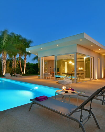 Villa Mandorlo 4: Zwembad, Toevlucht, Eco Hotel, Samengesteld Materiaal, Schaduw, Landgoed, Villa, Hotel, Vrije Tijd, Buitenmeubels